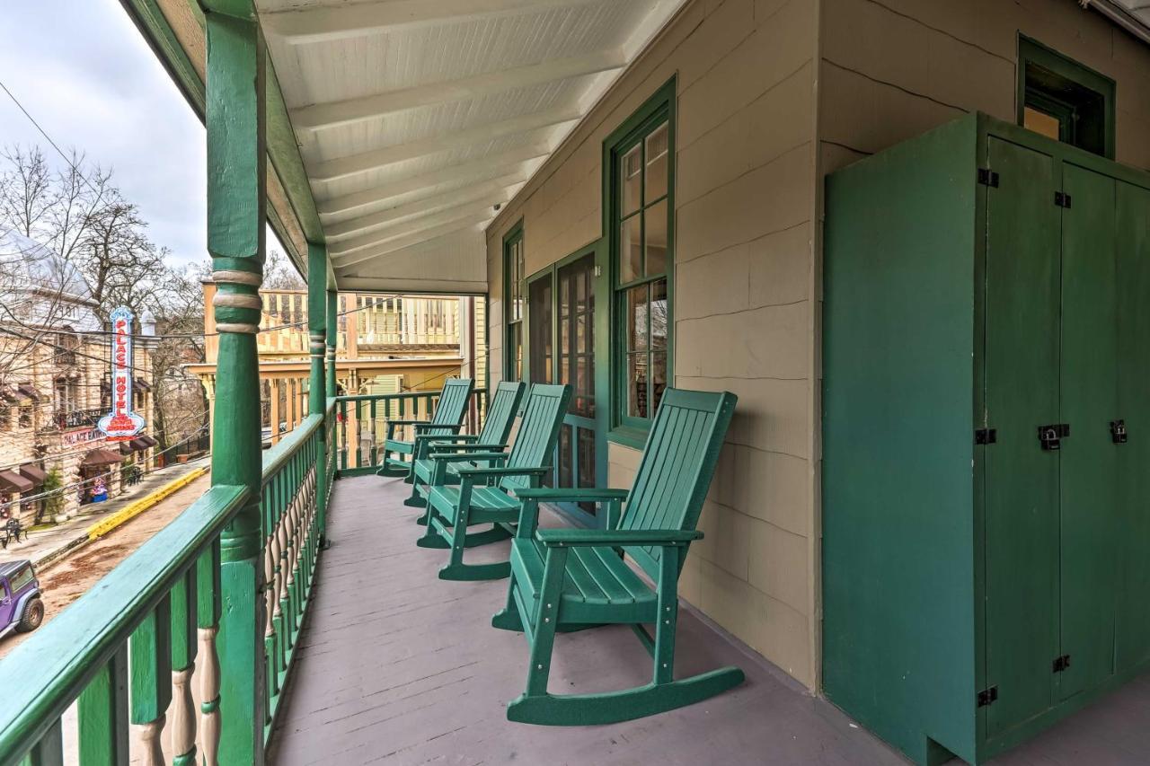 Cozy Eureka Springs Cottage, Walk To Dtwn! ภายนอก รูปภาพ